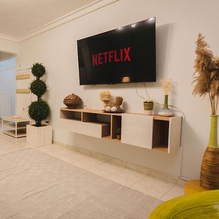 Stylish Apt W Jacuzzi, 5 Min To White Tower 塞萨洛尼基 外观 照片